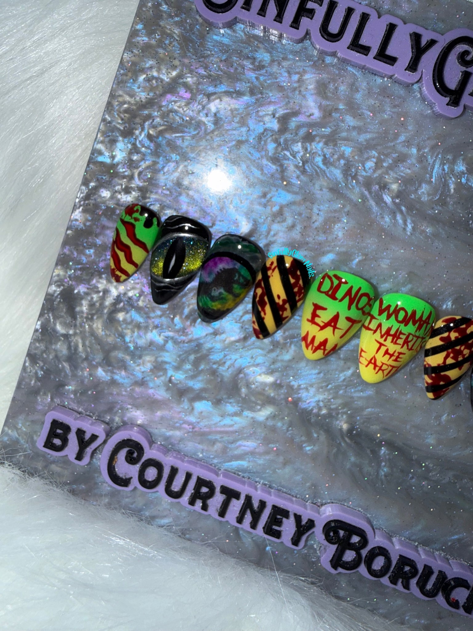 Jurassic Park Inspired Press On Nails *PLEASE READ FULL DESCRIPTION*